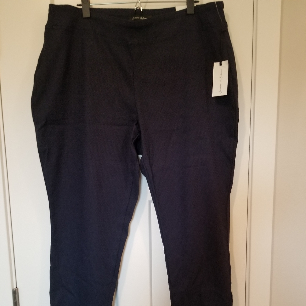 Jasmine & Juliana Navy Blue Dress Capris